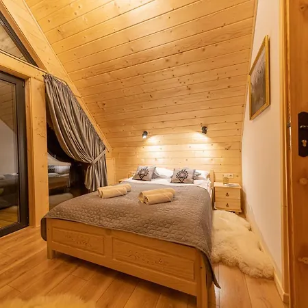 Zakopianski Czar 2 בקתה